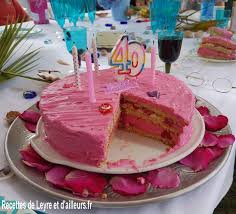 caaleyrebon gâteau d'anniversaire rose, ganache chocolat blanc