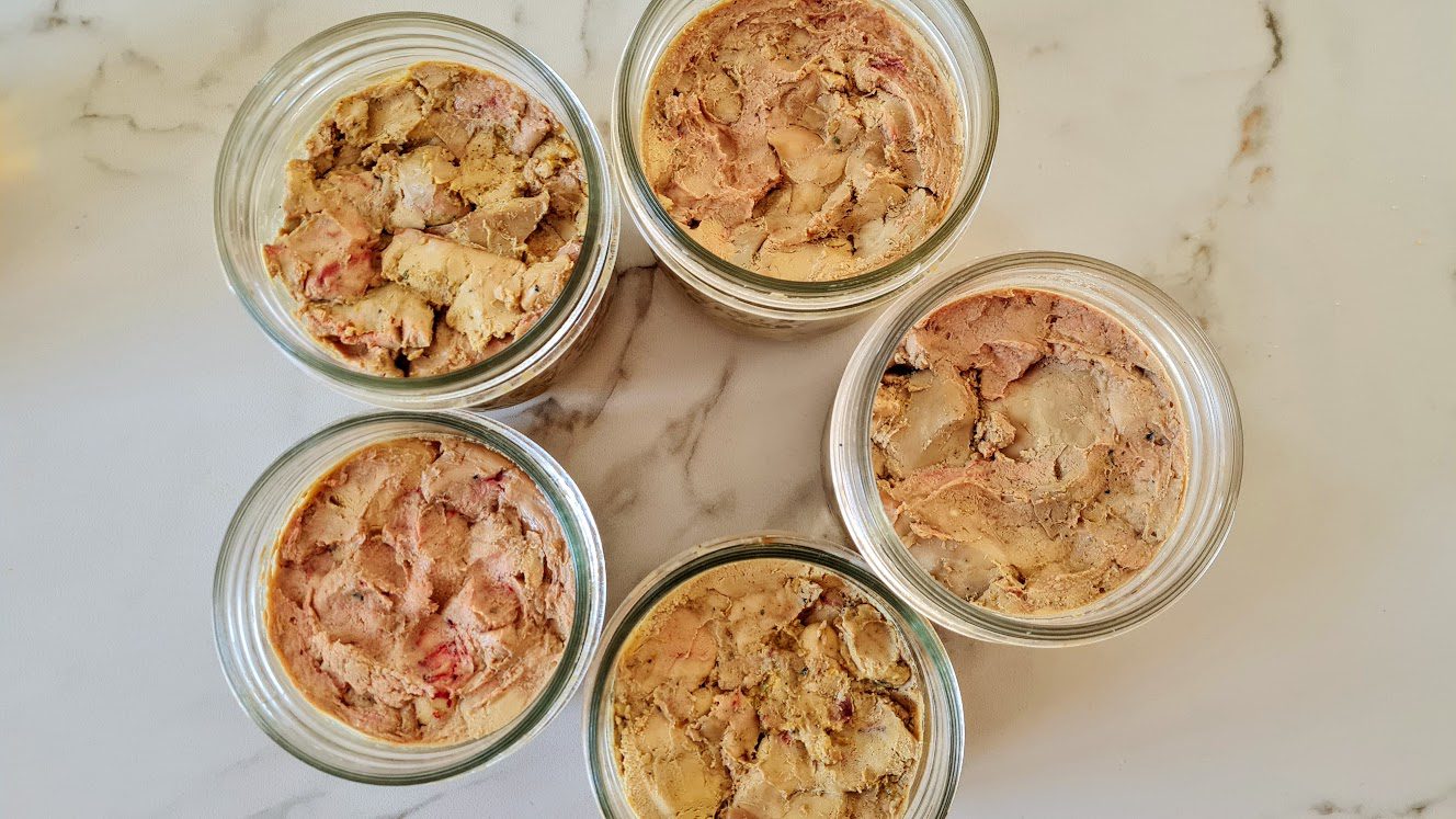 Foie gras de canard frais en conserve, stérilisation, appertisation