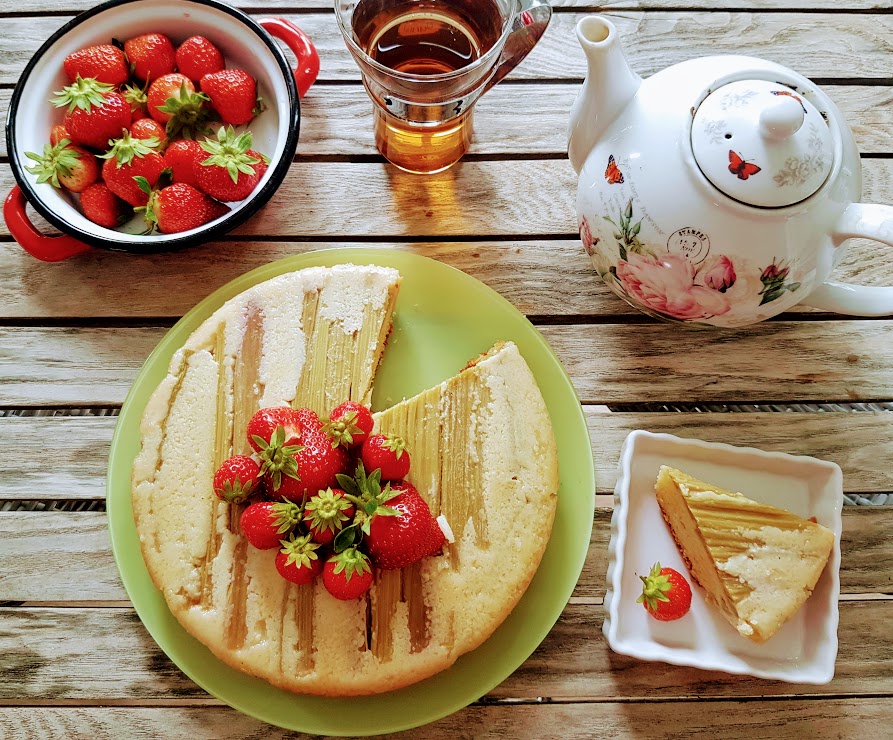 Gateau Facon Tatin A La Rhubarbe Ca A Leyre Bon Gateau Facon Tatin A La Rhubarbe Ca A Leyre Bon