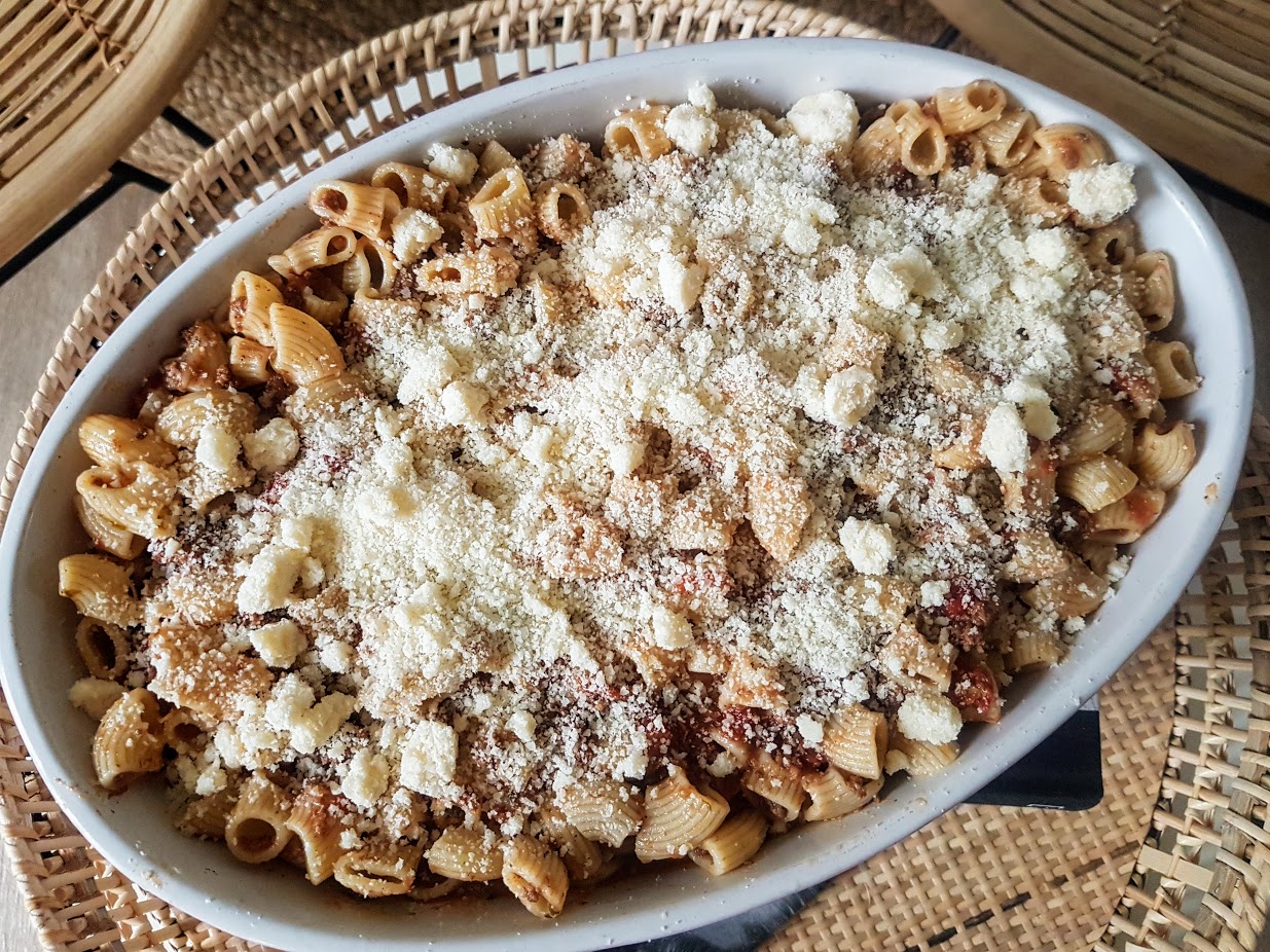 Gratin de pâtes à la sauce tomate, mozzarella - Ça a Leyre bon