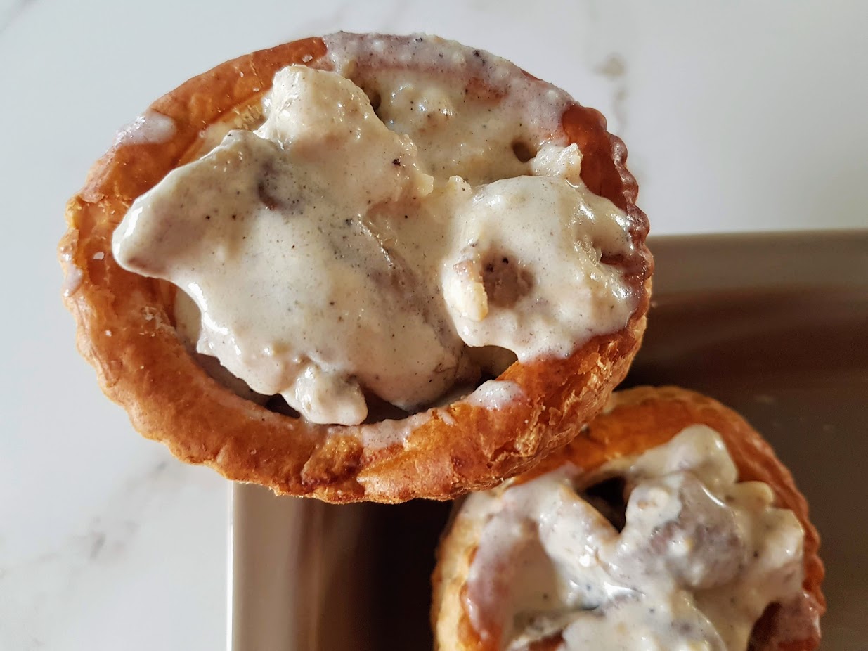 Vol au vent aux ris de veau, girolles sauce citronnée - Ça a Leyre bon